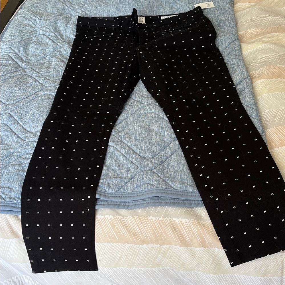 GAP Straight Leg Jeans in Black with White Dots